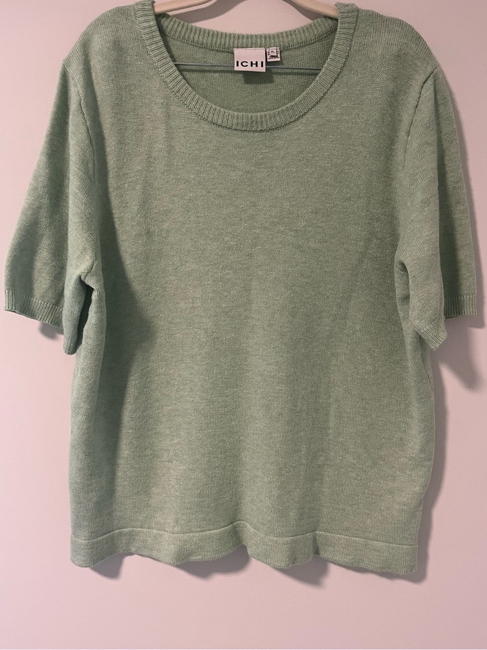 ICHI Women's Light Green Short-Sleeve Sweater